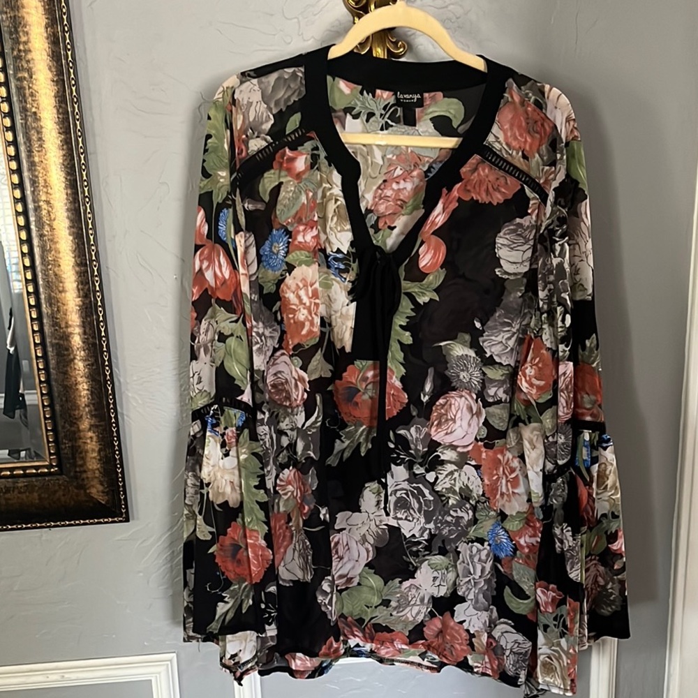 Lavanya Women's Floral Black Top